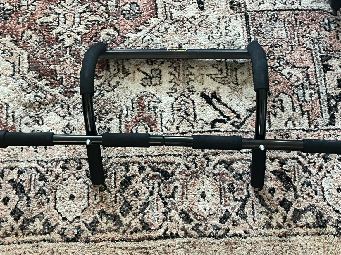 Everlast Doorway Pull-Up Bar - photo 4