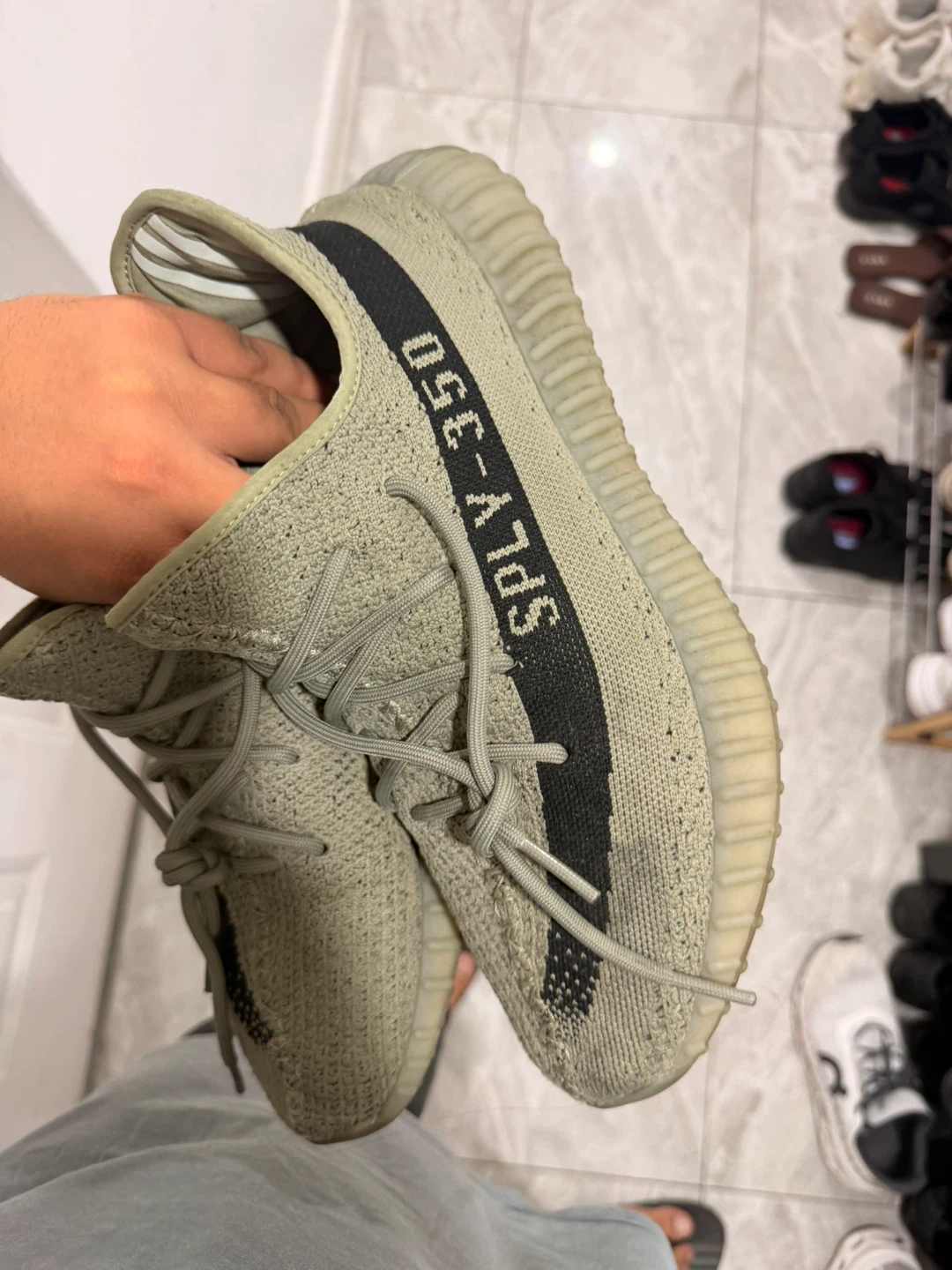 Adidas Yeezy Boost 350 V2 Olive