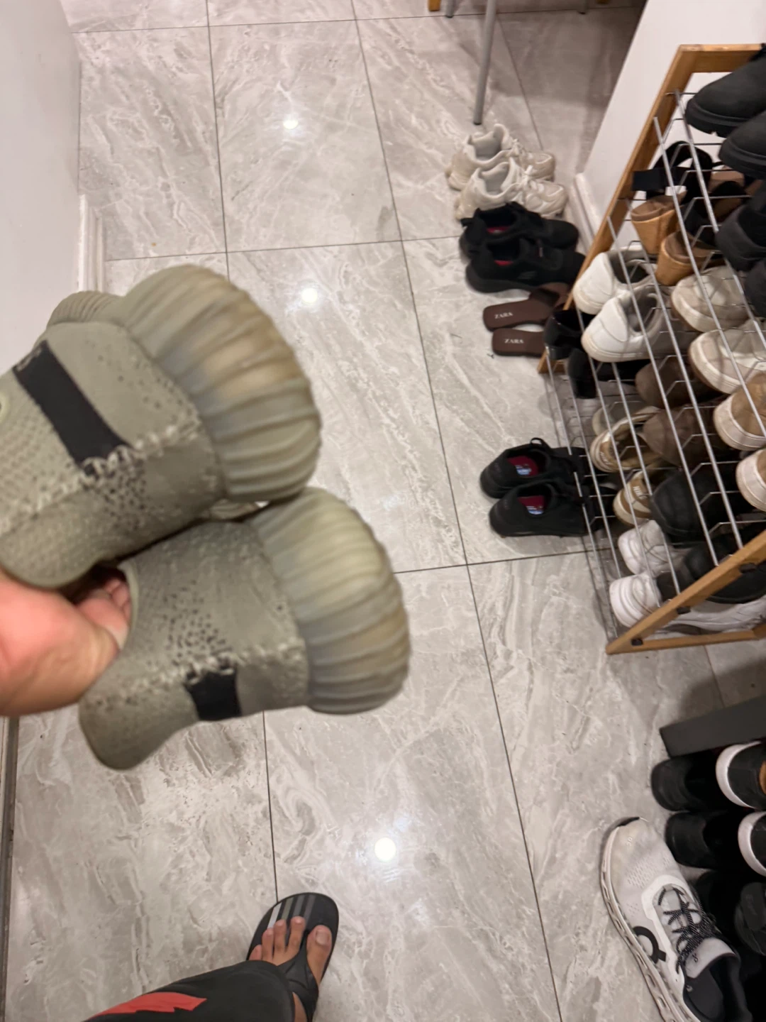 Adidas Yeezy Boost 350 V2 Olive - photo 2