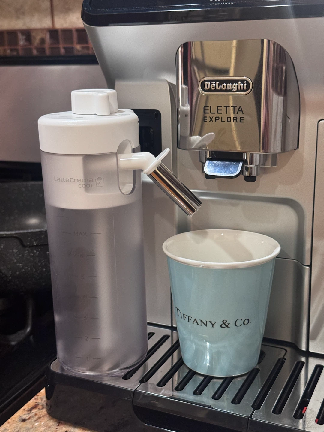 DeLonghi LatteCrema Cool Milk Carafe