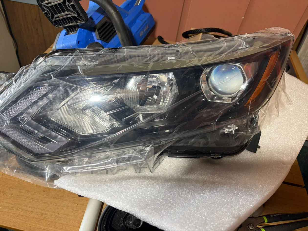 Luz de Nissan rogue sport - photo 3