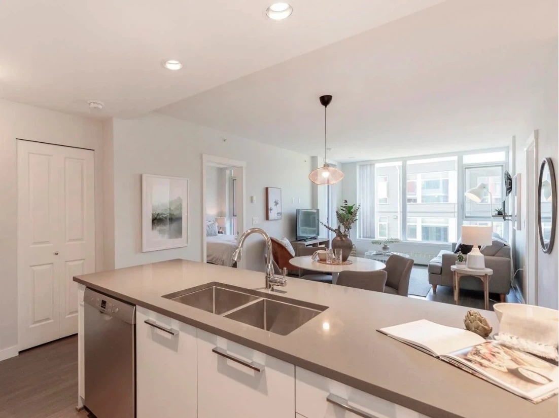 2Beds | 2baths | 1 Den apartment for rent - photo 2