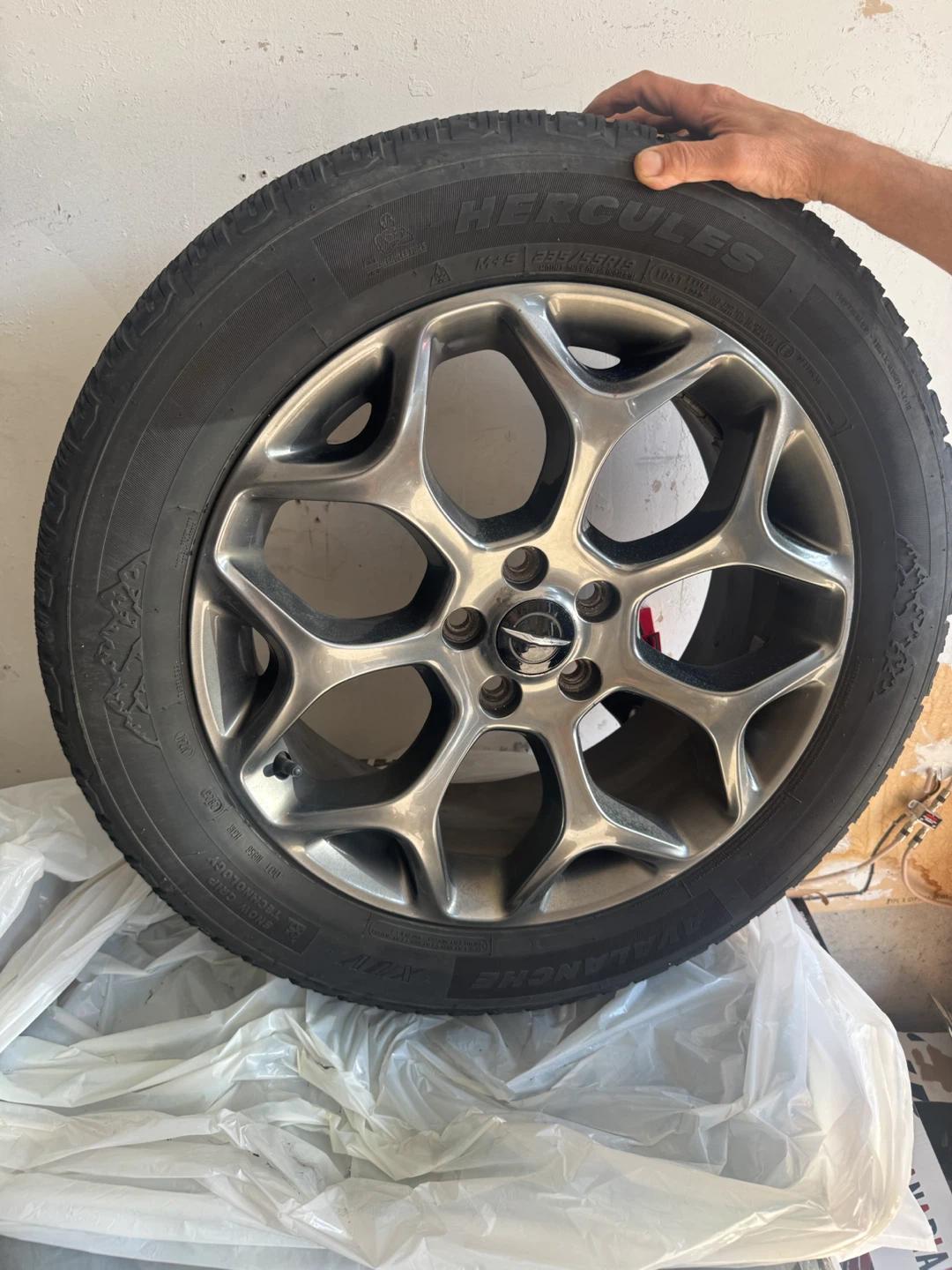 Hercules Avalanche XUV Winter Tire 235/55R19 - photo 2