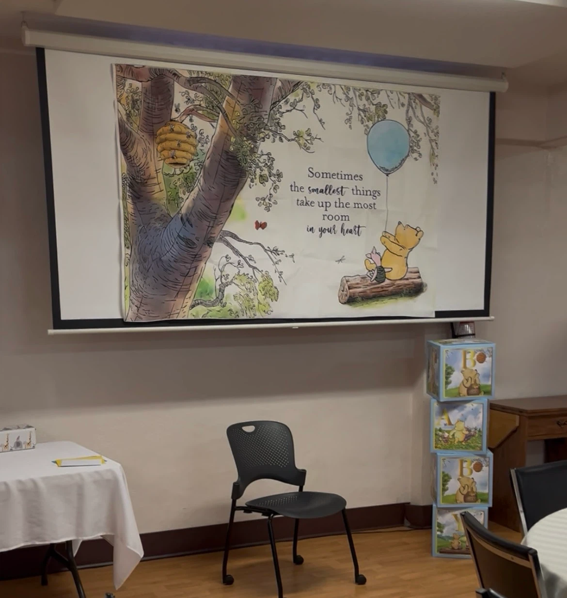 Winnie the Pooh baby shower items - photo 2