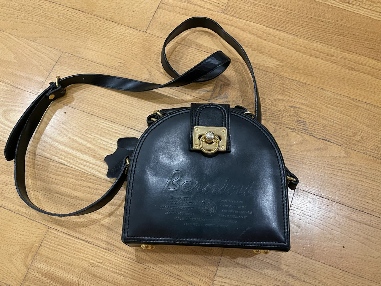Bernini black leather crossbody handbag