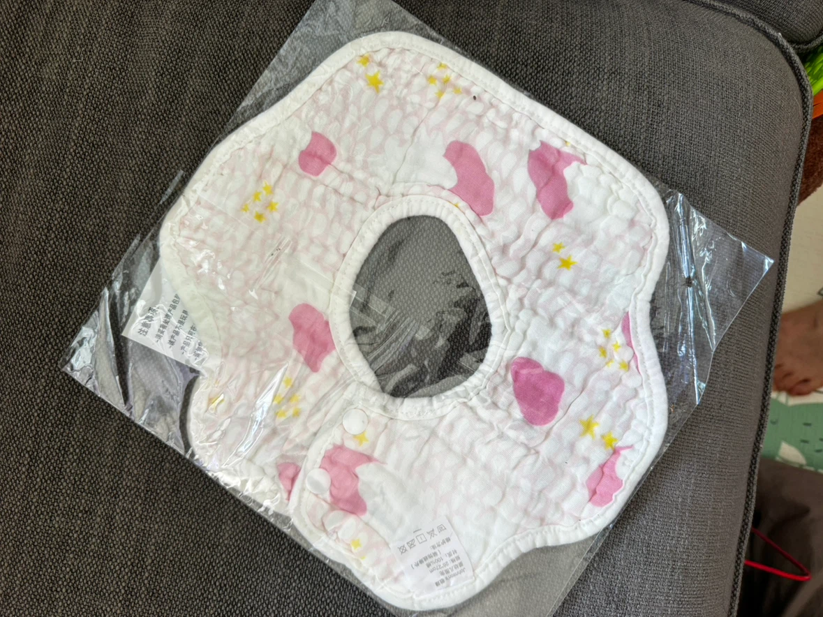 Johnson's Baby Cotton Bibs - photo 2