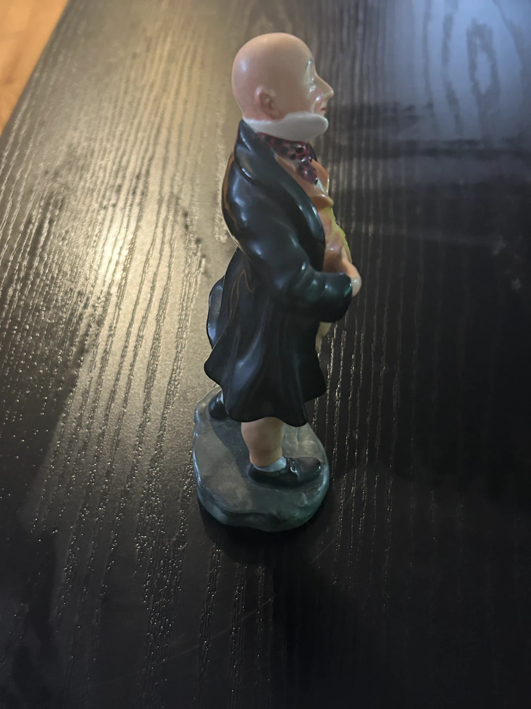 Royal Doulton Micawber Figurine HN 2097 - photo 2