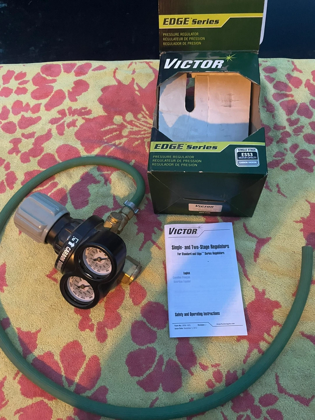 Victor Edge Series ESS3 Carbon Dioxide Pressure Regulator - photo 2