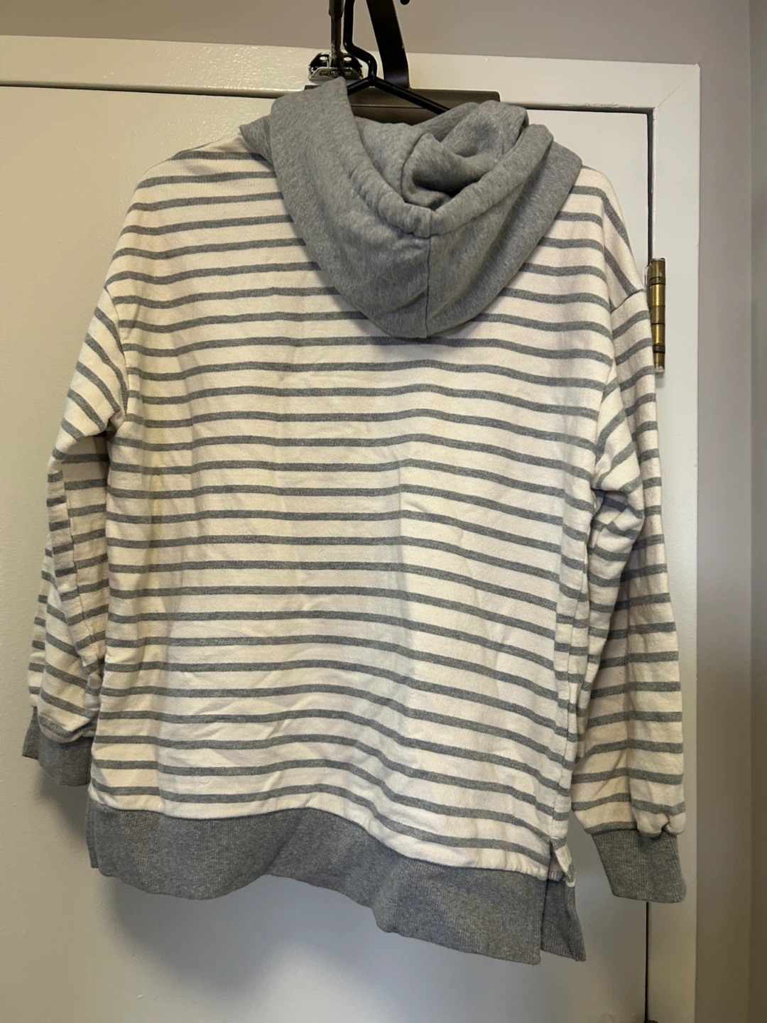 Gray and White Striped Hoodie - photo 2