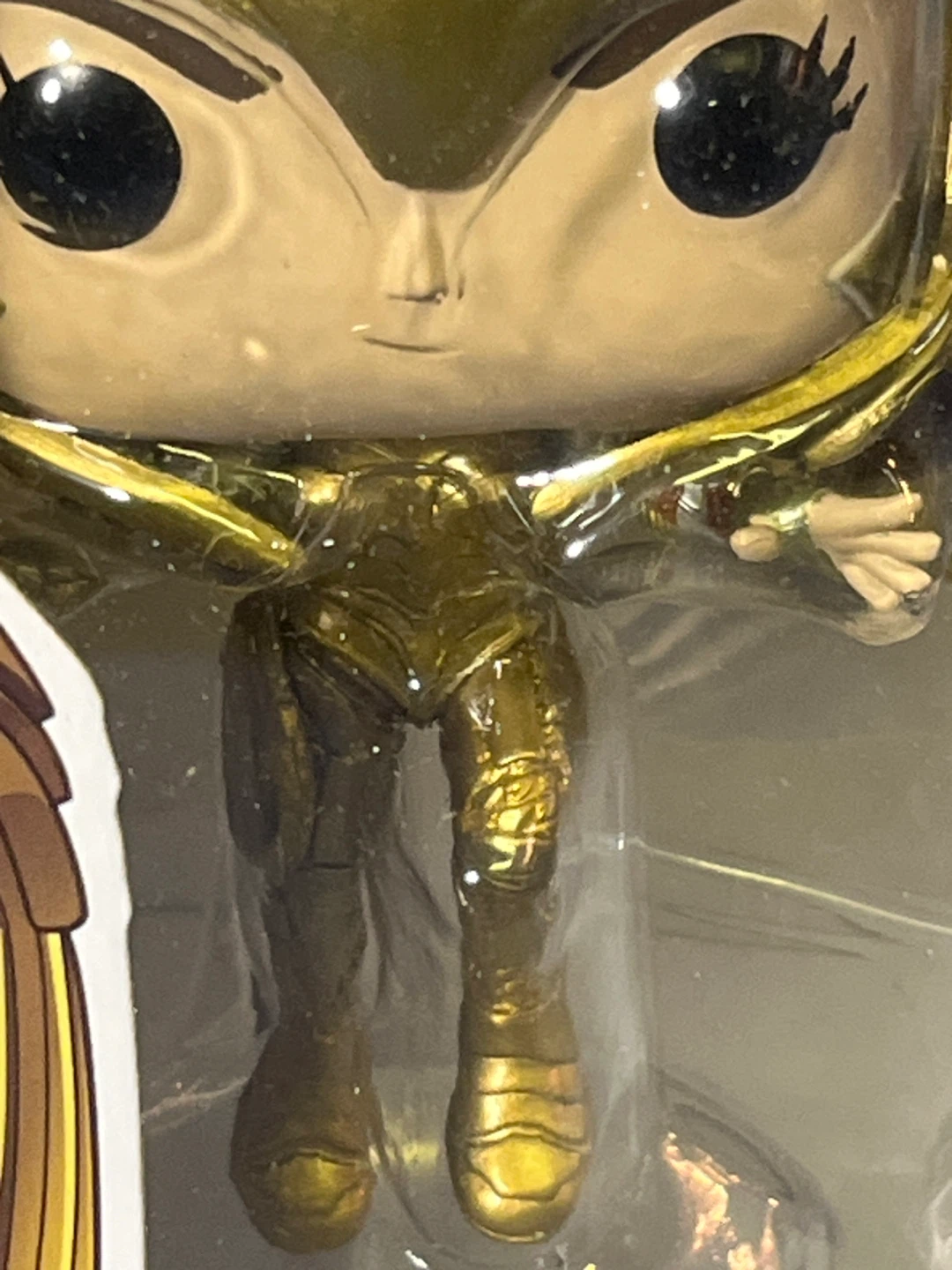 Vaulted Funko Pop WW84 Wonder Woman Golden Armor #324 - photo 2
