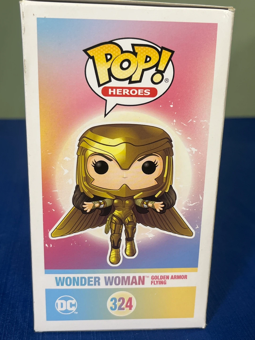 Vaulted Funko Pop WW84 Wonder Woman Golden Armor #324 - photo 3