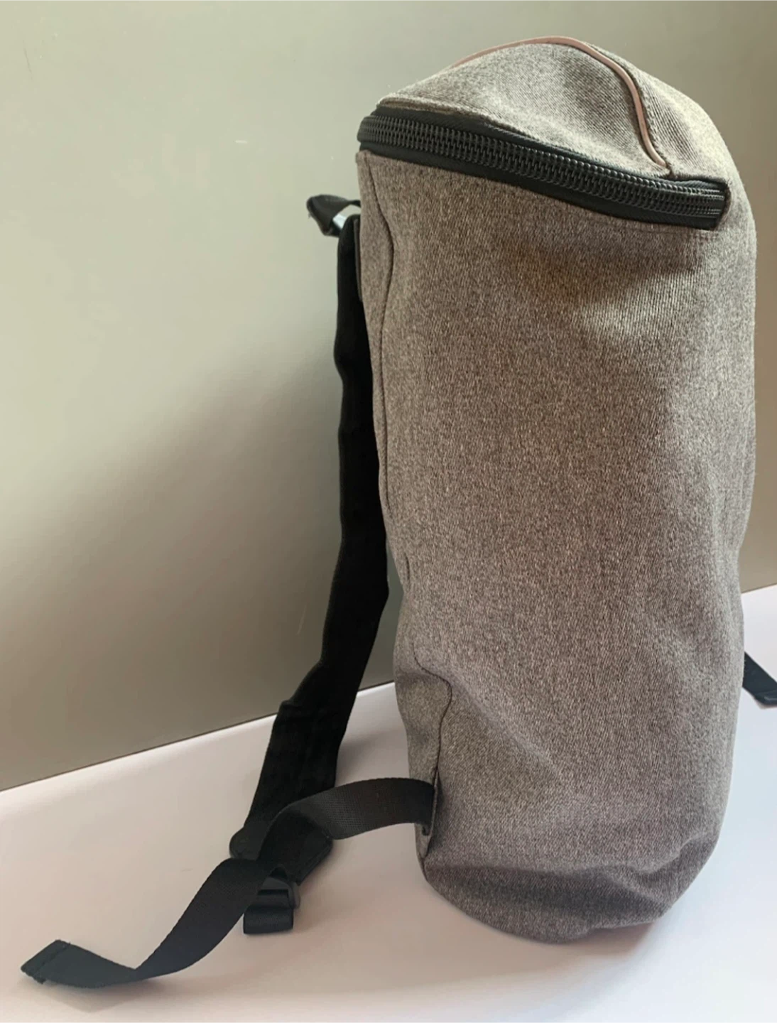 VENQUE Grey Backpack - photo 3