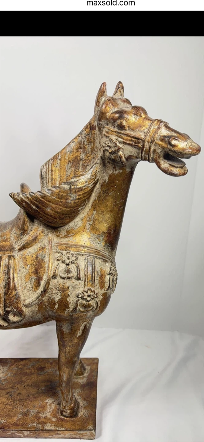 Tang‑Style Gilt‑Carved Wooden War Horse sculpture - photo 2