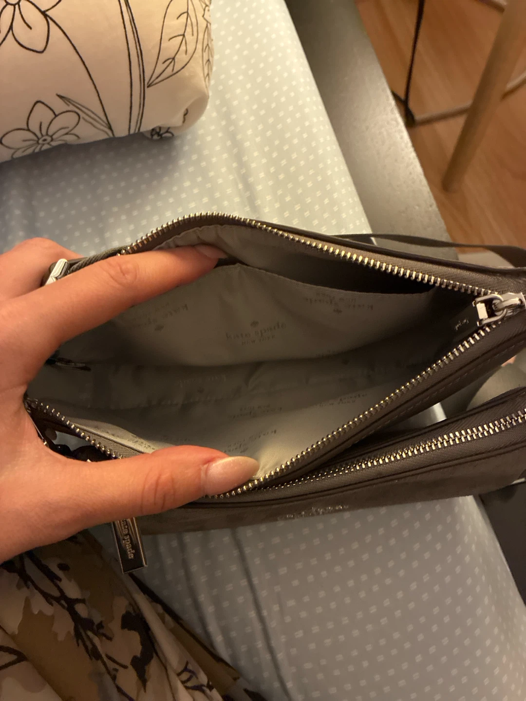 Kate Spade New York Gray Crossbody Bag - photo 3