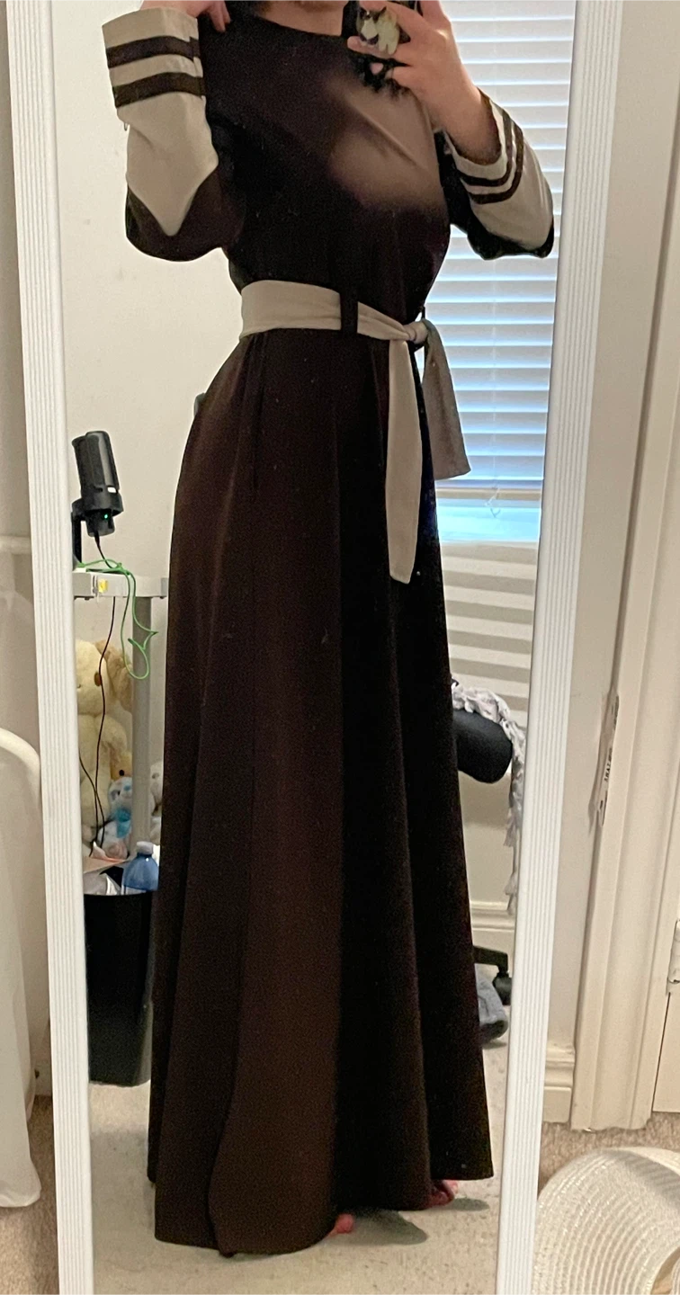 Long Brown Maxi Dress with Beige Belt and Cuffs - photo 3