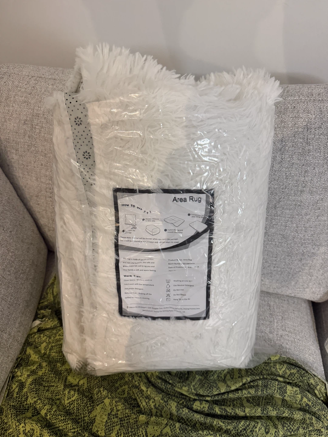 Very Soft White Fur Area Rug - NEW - photo 5