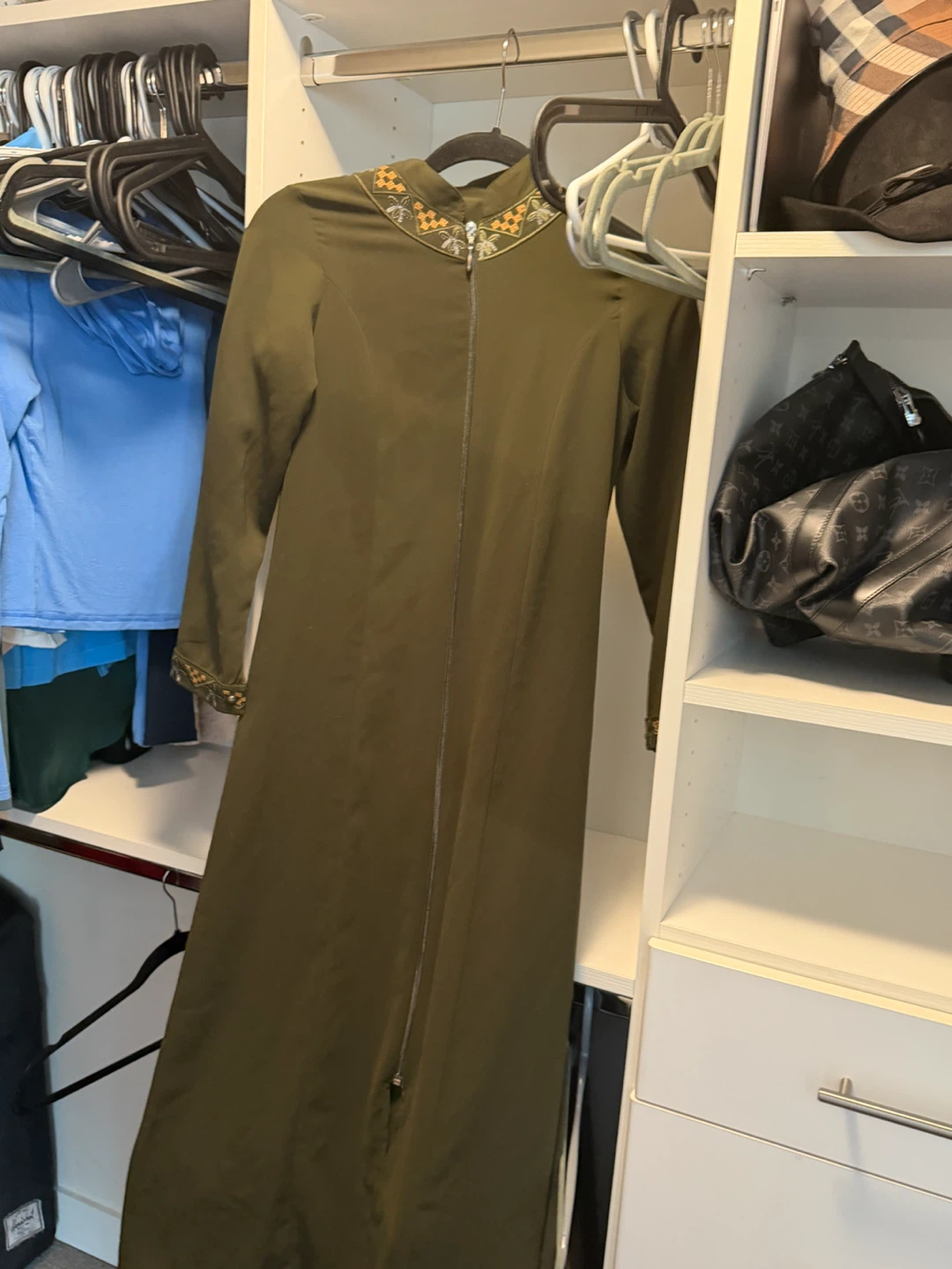 Set of 5 embellished kaftans and abayas - photo 5