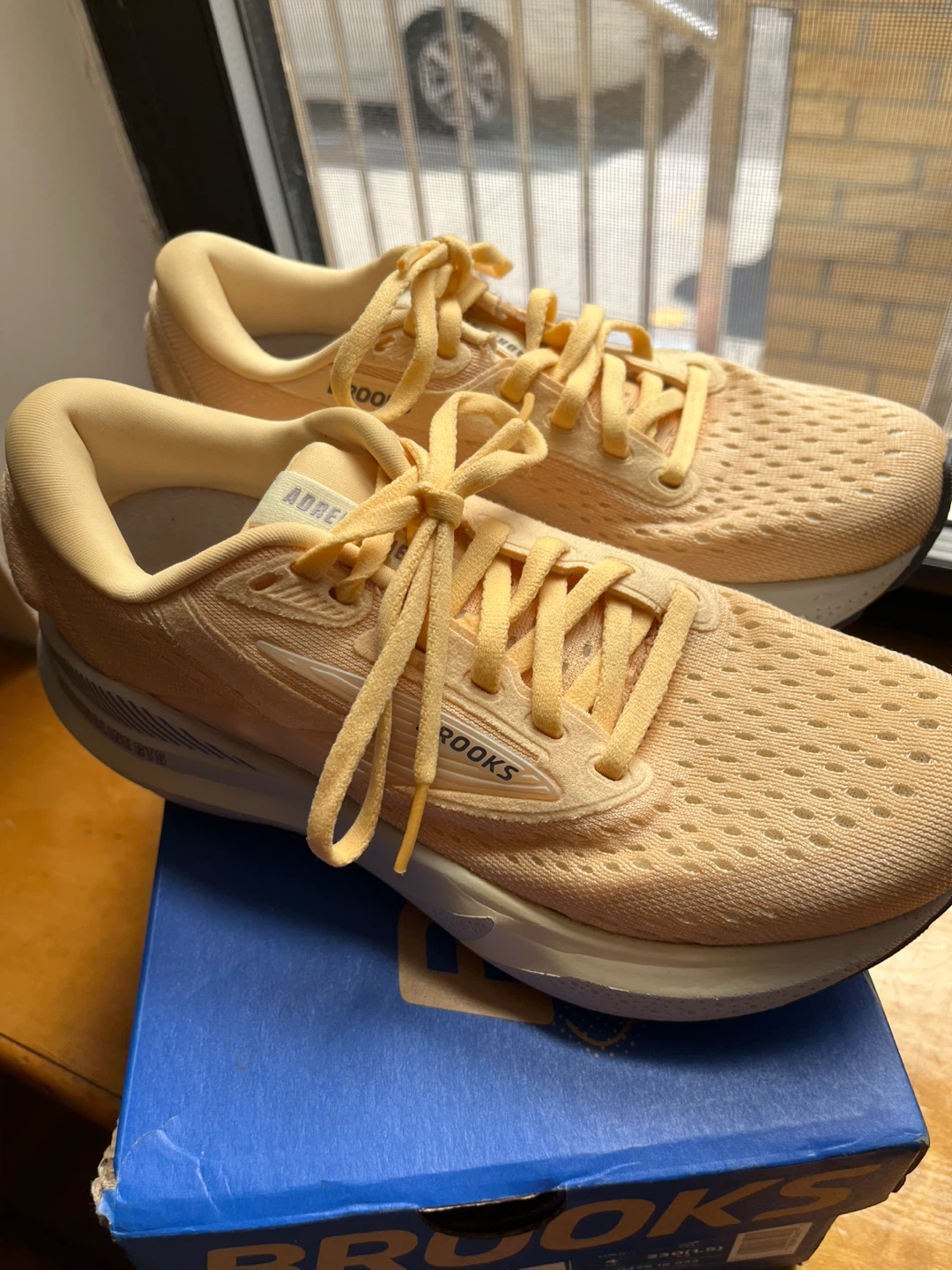 Brooks Adrenaline GTS Running Shoes - photo 4