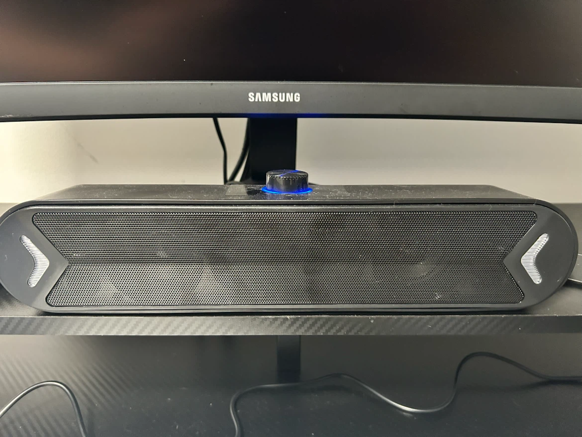 Samsung Odyssey G5 32” Curved QHD 165Hz Gaming Monitor - photo 3