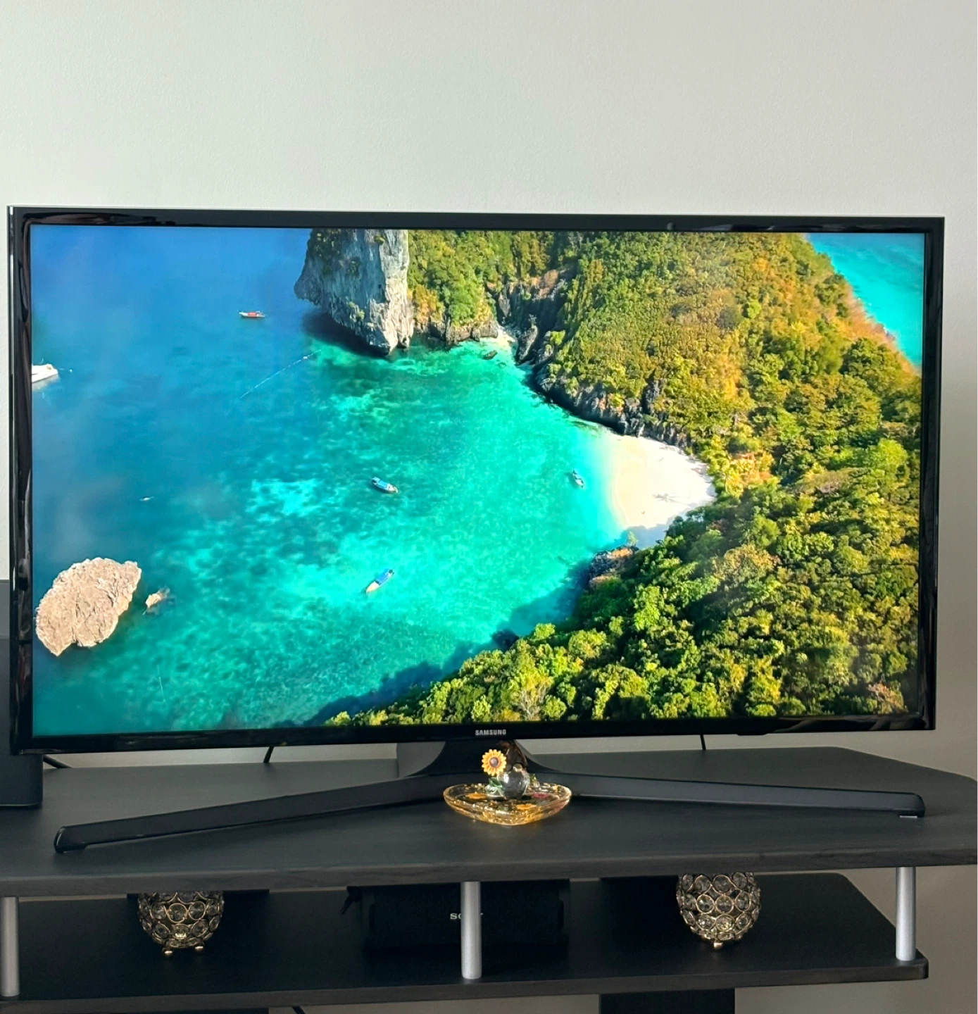 Samsung 40-inch M5300 Full HD Smart LED TV