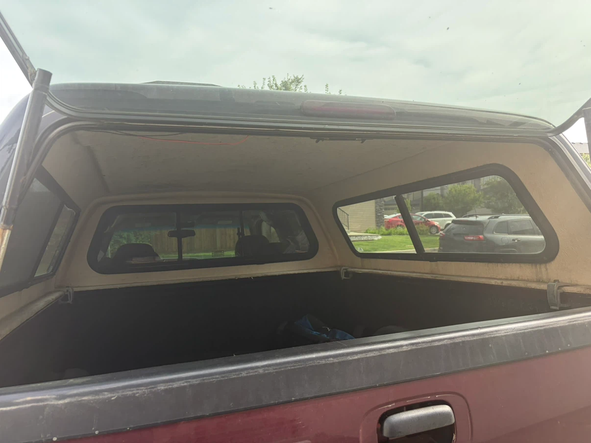 Range rider truck canopy - photo 4