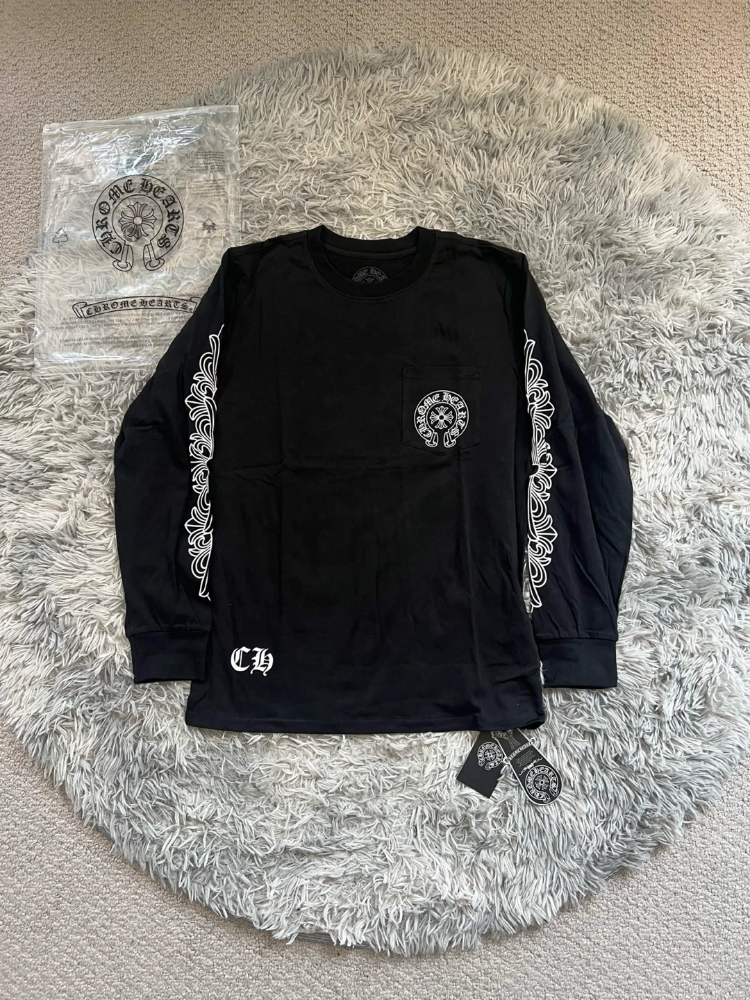 *NEW* Chromehearts Longsleeve ‼️