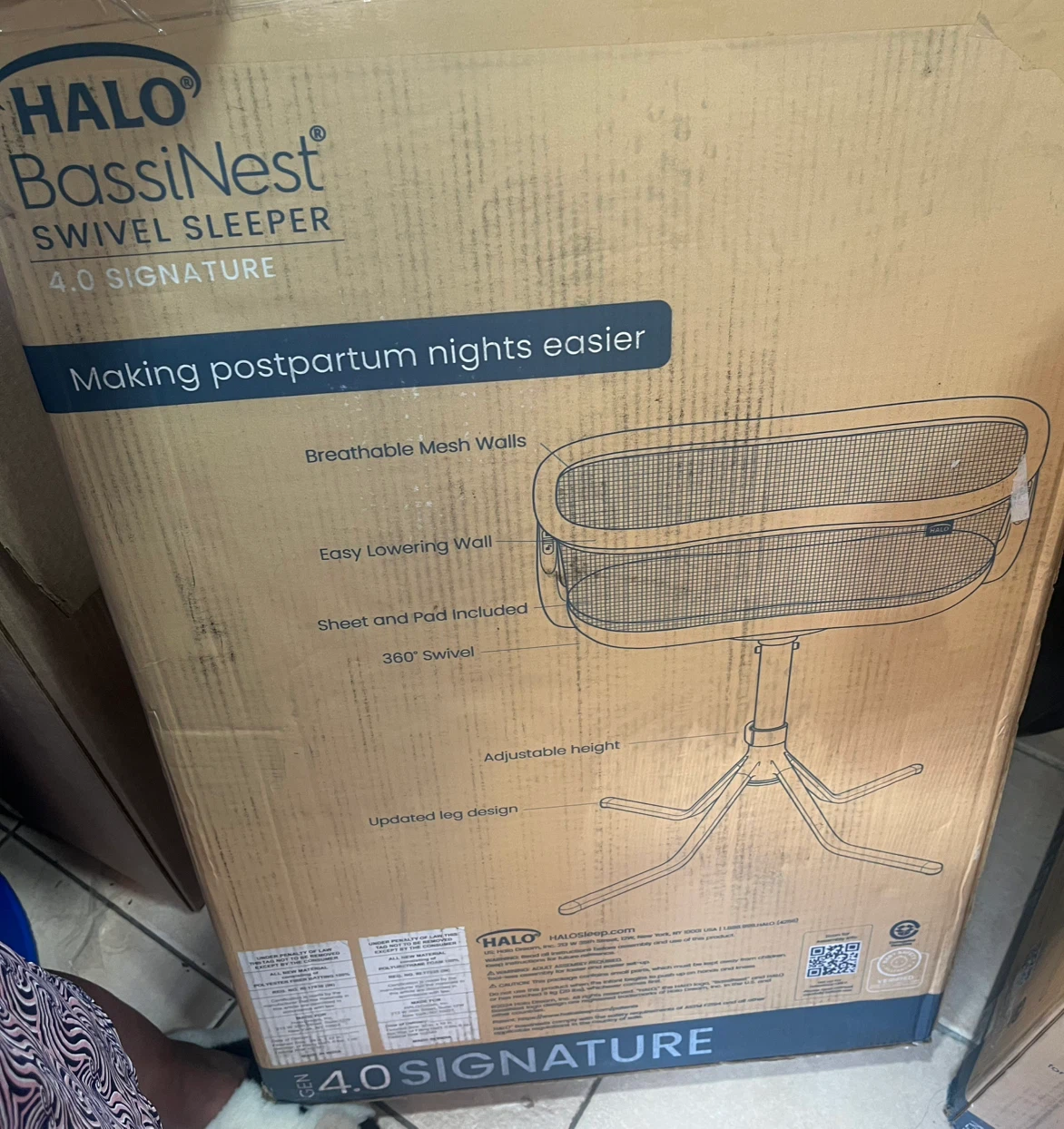 Halo BassiNest Swivel Sleeper 4.0 Signature