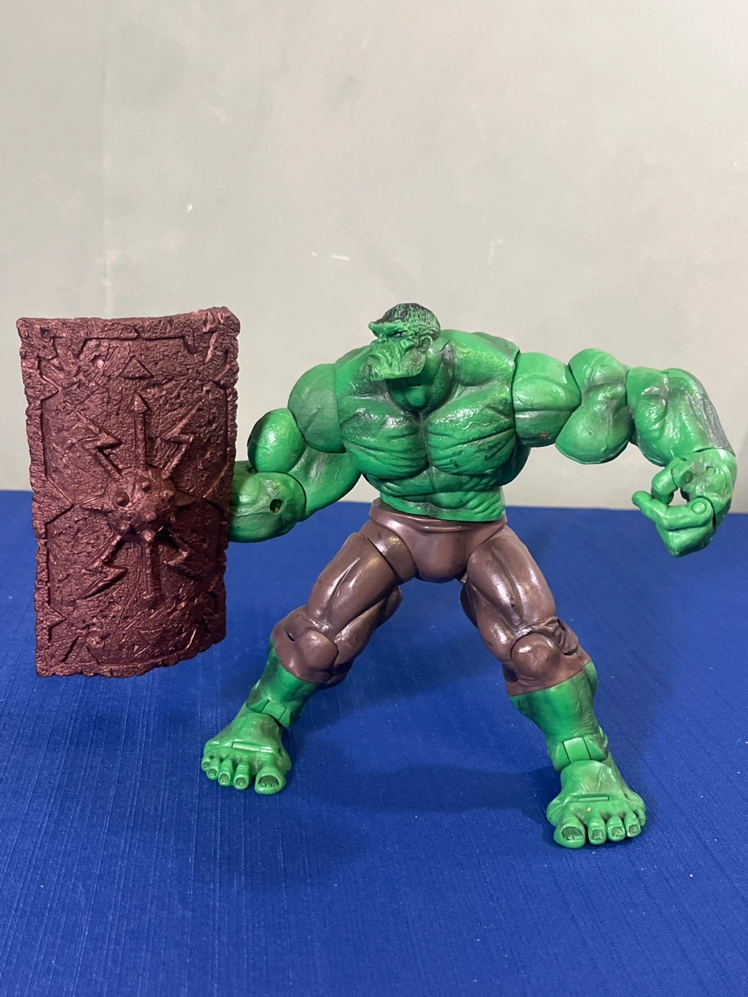 Marvel Legends Planet Hulk Figure + FREE Variant Comic Book - photo 3