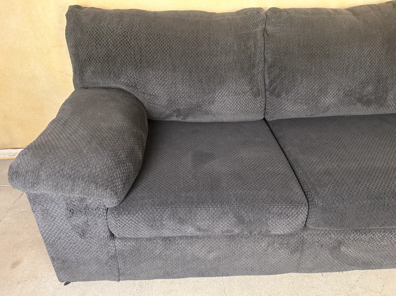 DELIVERY AVAILABLE! CHARCOAL FABRIC SECTIONAL FOR $600! - photo 3
