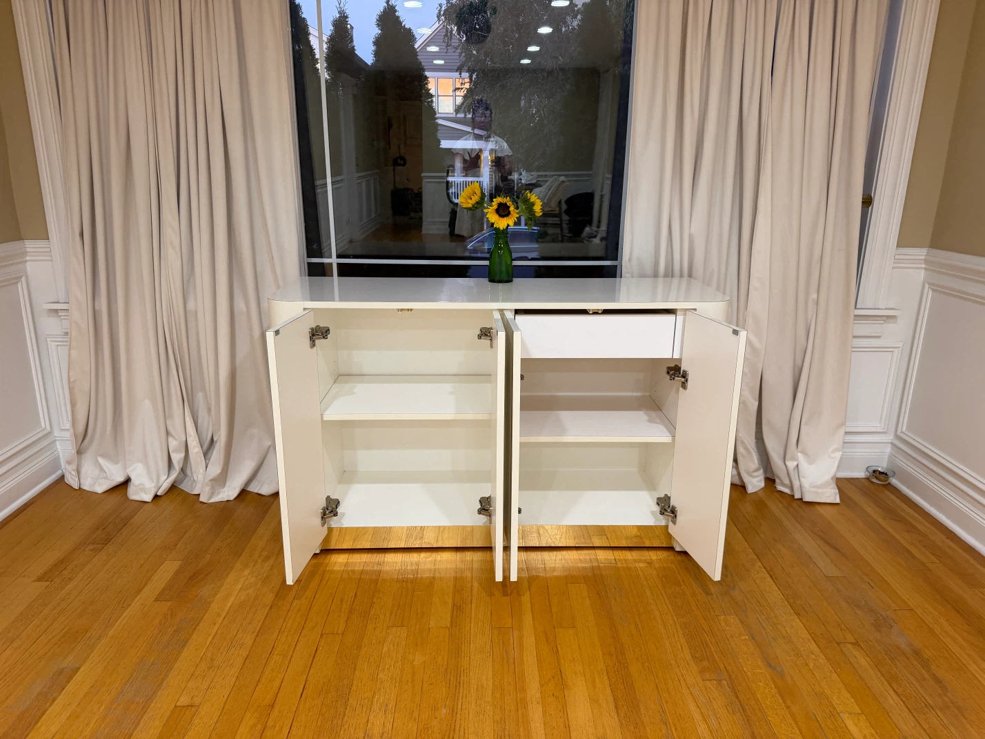 Enamel Cream & Gold Hardware sideboard - photo 2