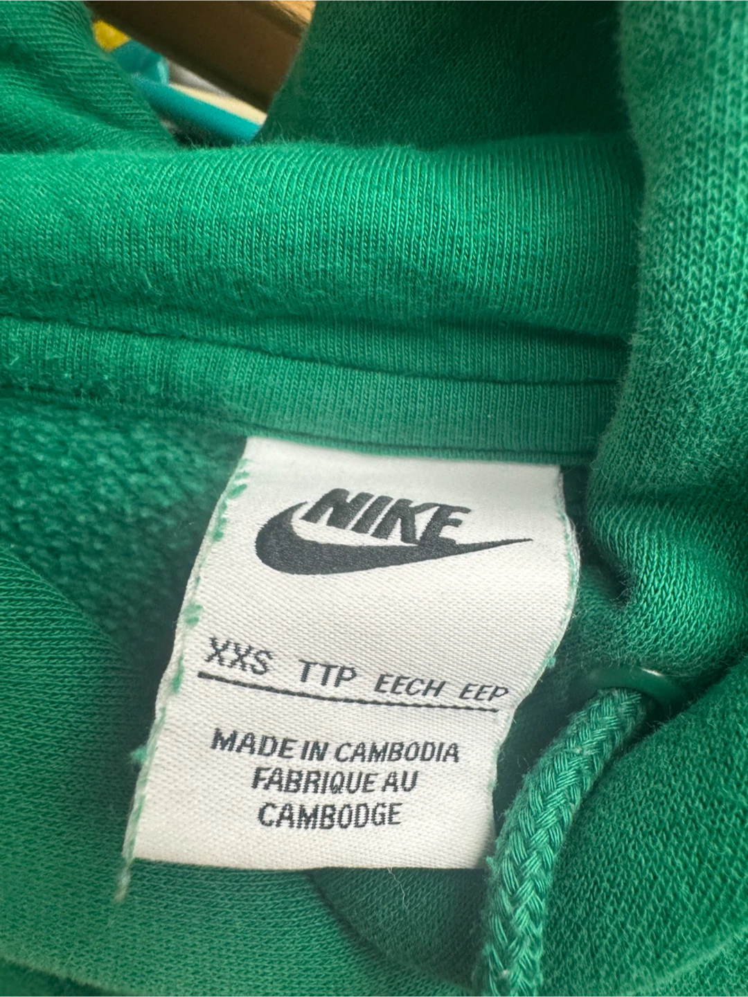 Green Nike Hoodie - photo 2