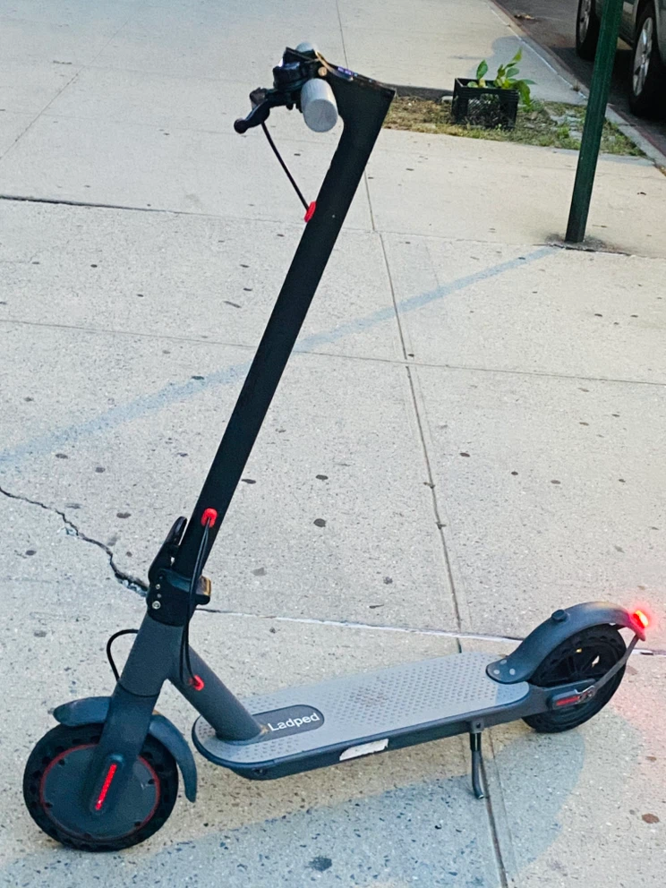 Electric ⚡️ Scooter run fast 28mph