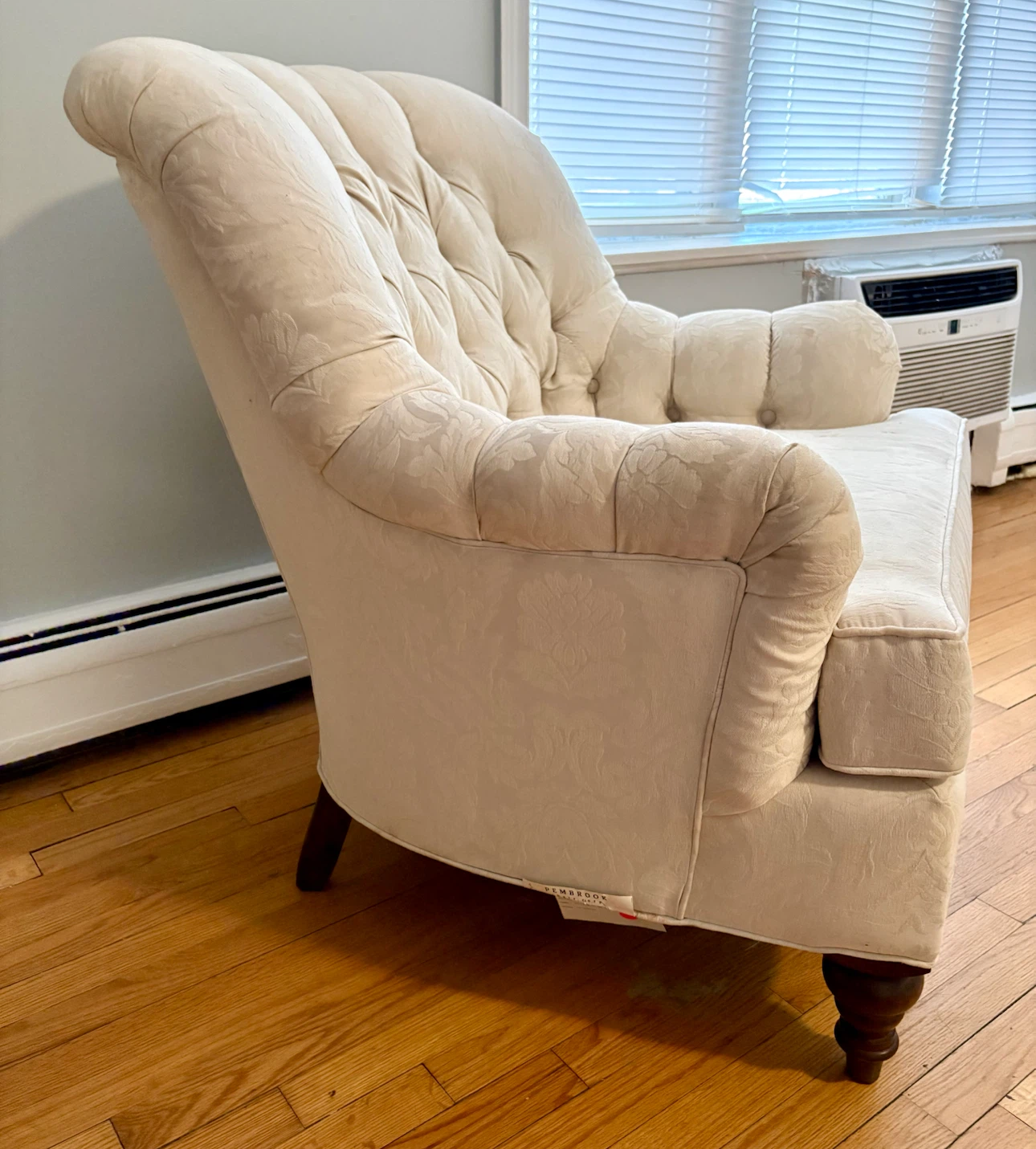 Accent chair - photo 3
