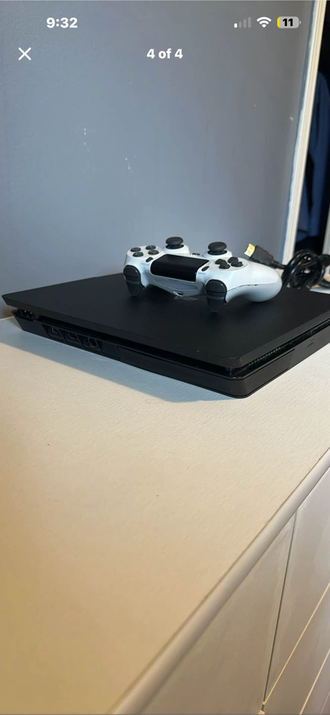 Sony PlayStation 4 Slim Console