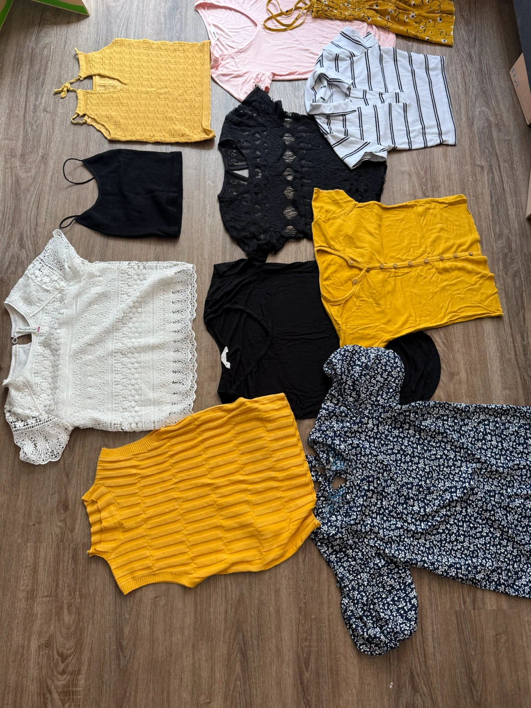 Assorted Women's Summer Tops - photo 2