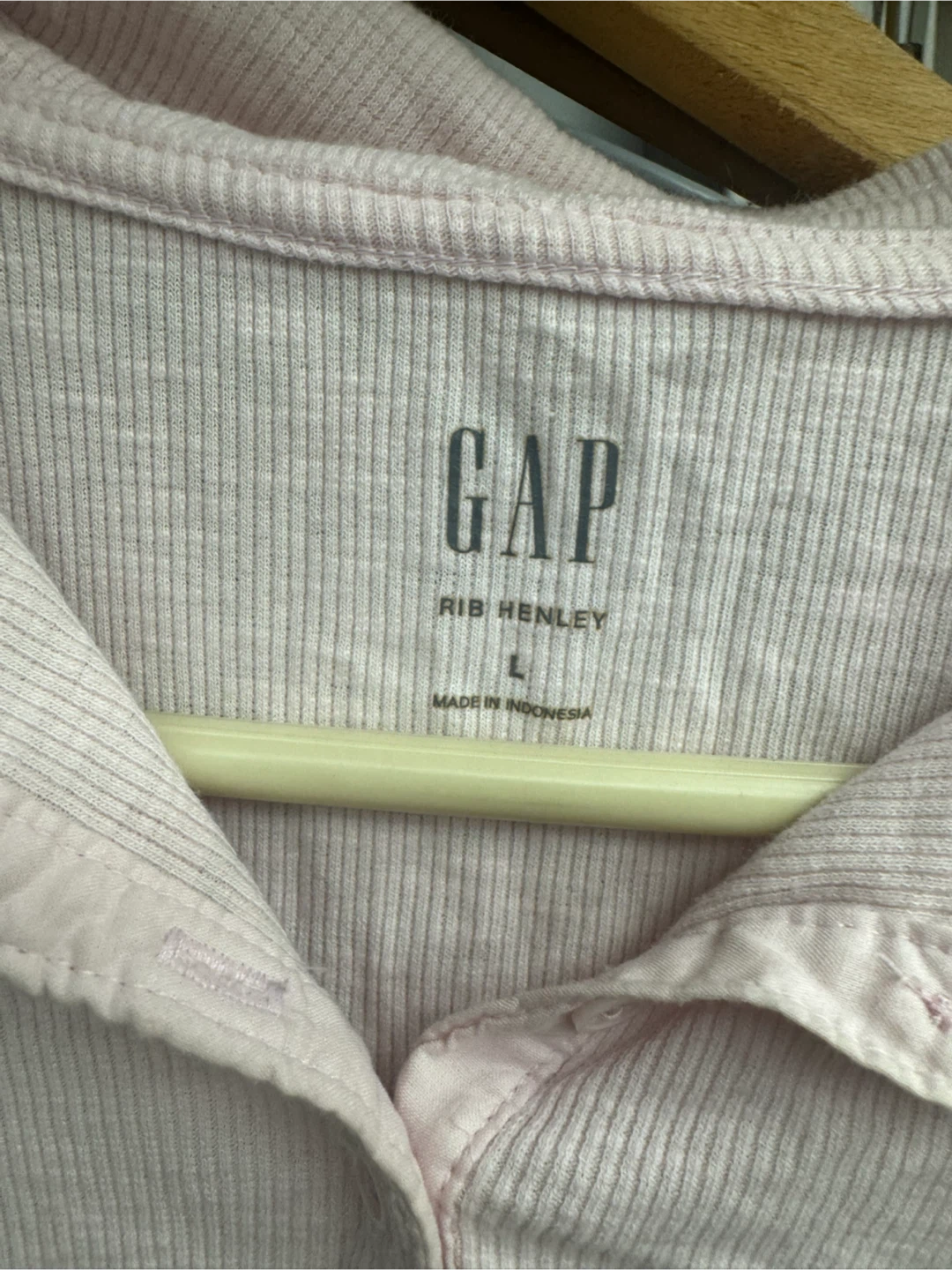 Gap Ribbed Henley Shirt Pink - photo 2