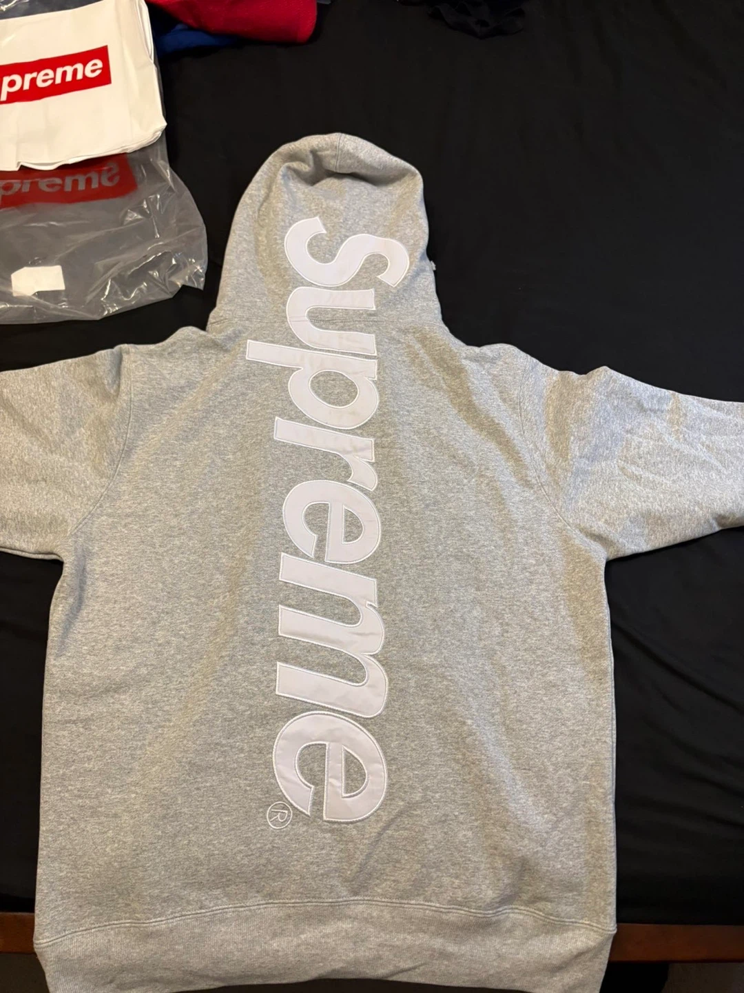 Supreme Hoodie Grey