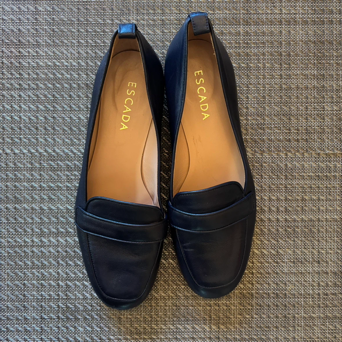 Escada Navy Blue size 39 Leather Loafers - photo 2
