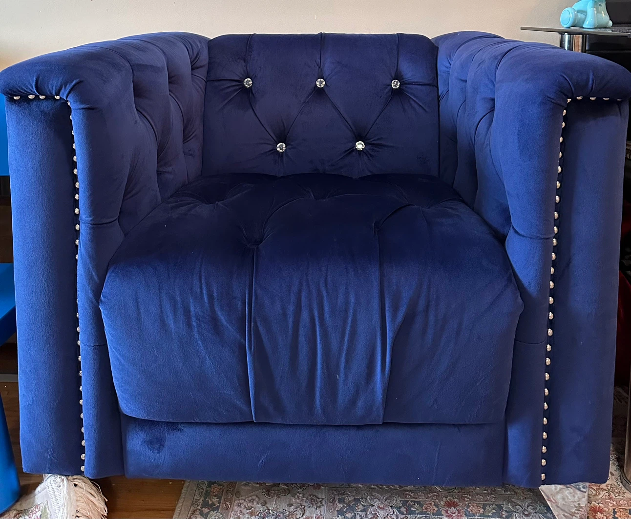 Navy Blue Velvet Loveseat and chair - photo 4