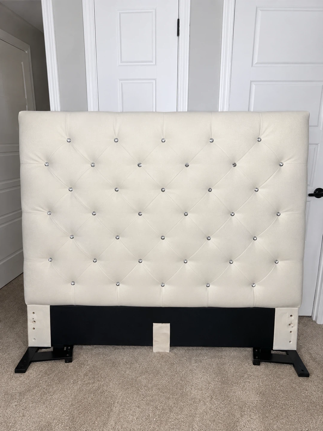 Tufted Upholstered Queen Headboard