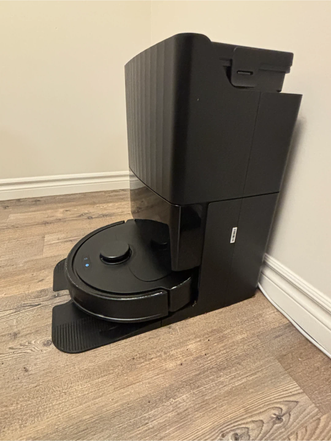 Roborock S7 MaxV Ultra Robot Vacuum and Mop - photo 3
