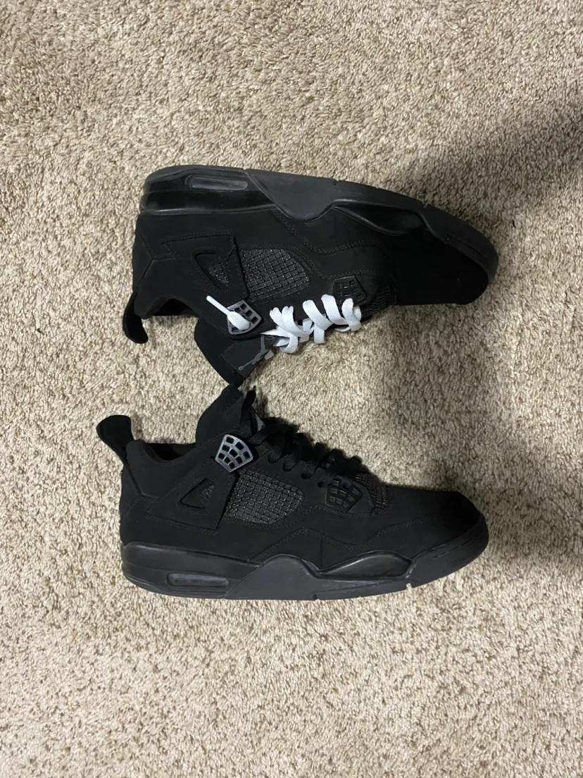 Jordan 4 Black Cat