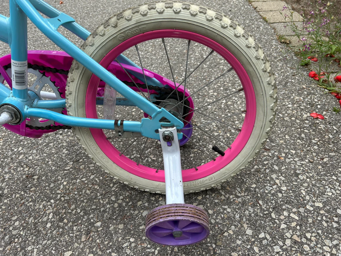 Movelo 16-inch Children's Bike - photo 5