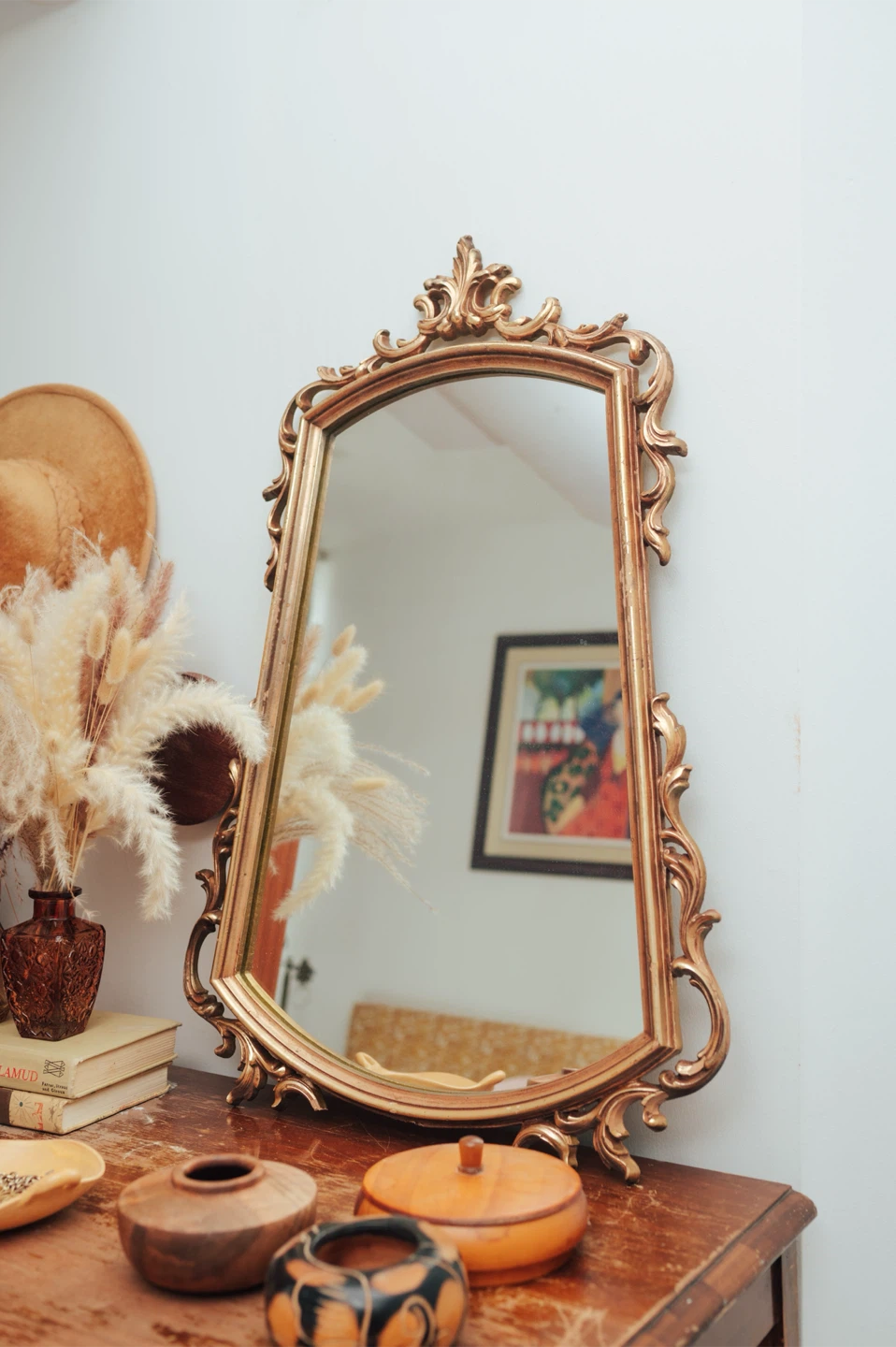 Vintage Ornate Gold Wall Mirror – 20” × 30”