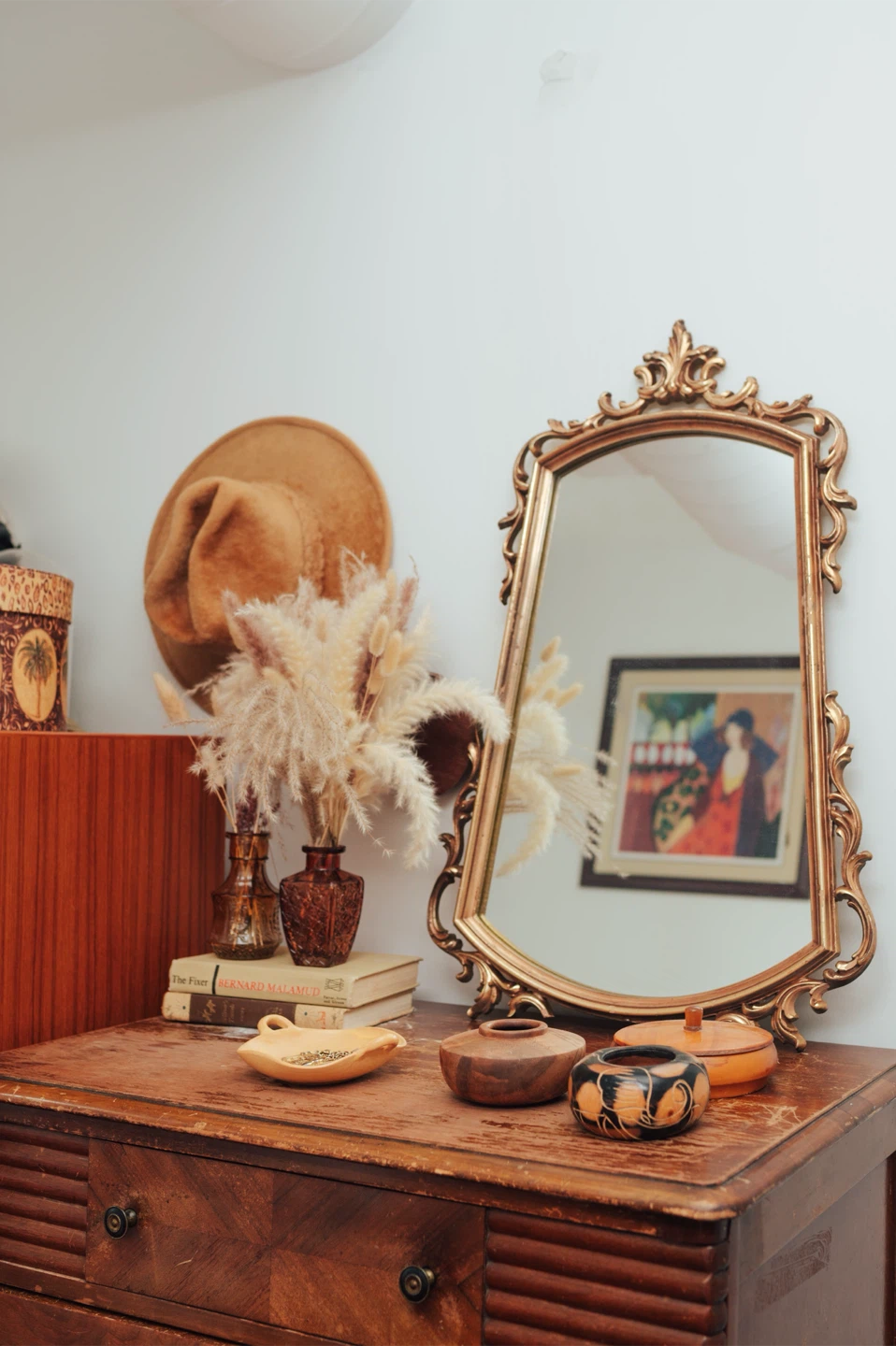 Vintage Ornate Gold Wall Mirror – 20” × 30” - photo 3