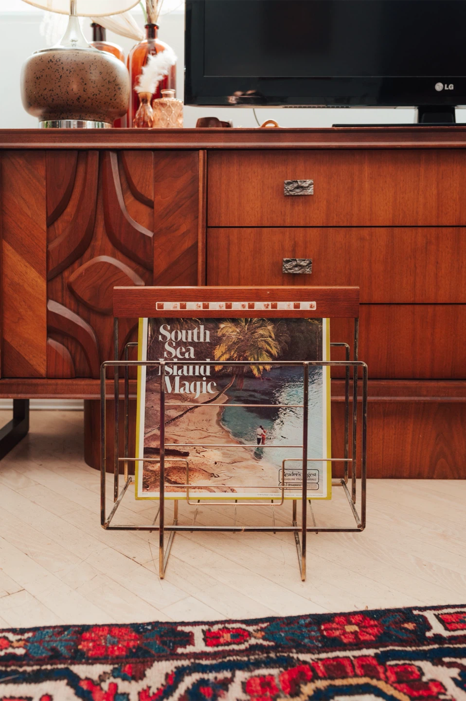 1970s Magazine Rack / Record Holder - photo 2