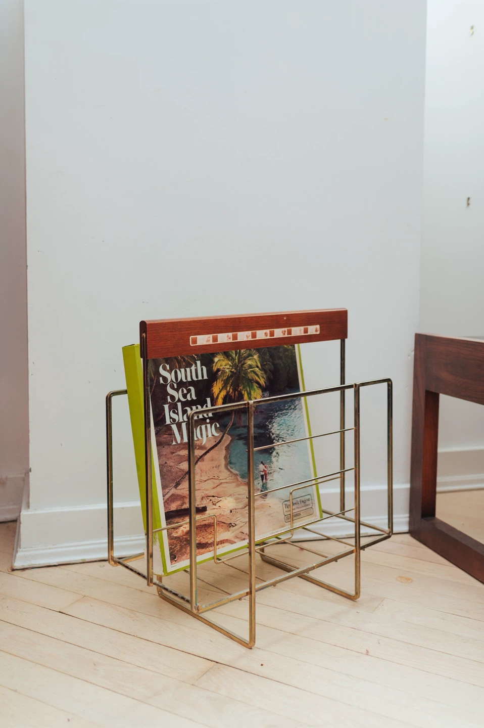 1970s Magazine Rack / Record Holder - photo 5