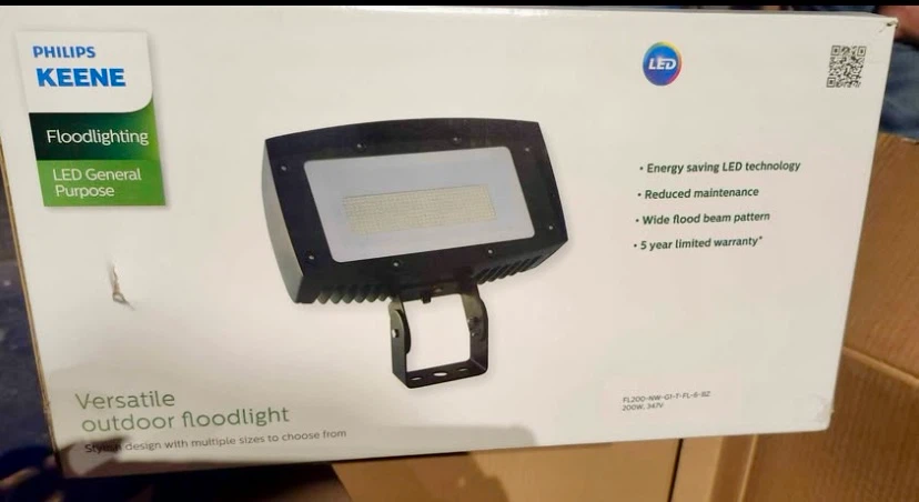 Philips Keene LED Outdoor Floodlight - photo 4