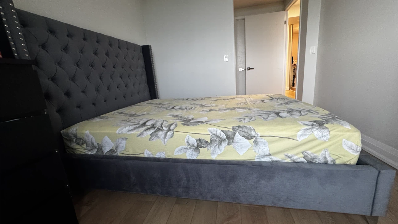 Queen Bed Frame + Mattress + free Pillows and comforters - photo 2