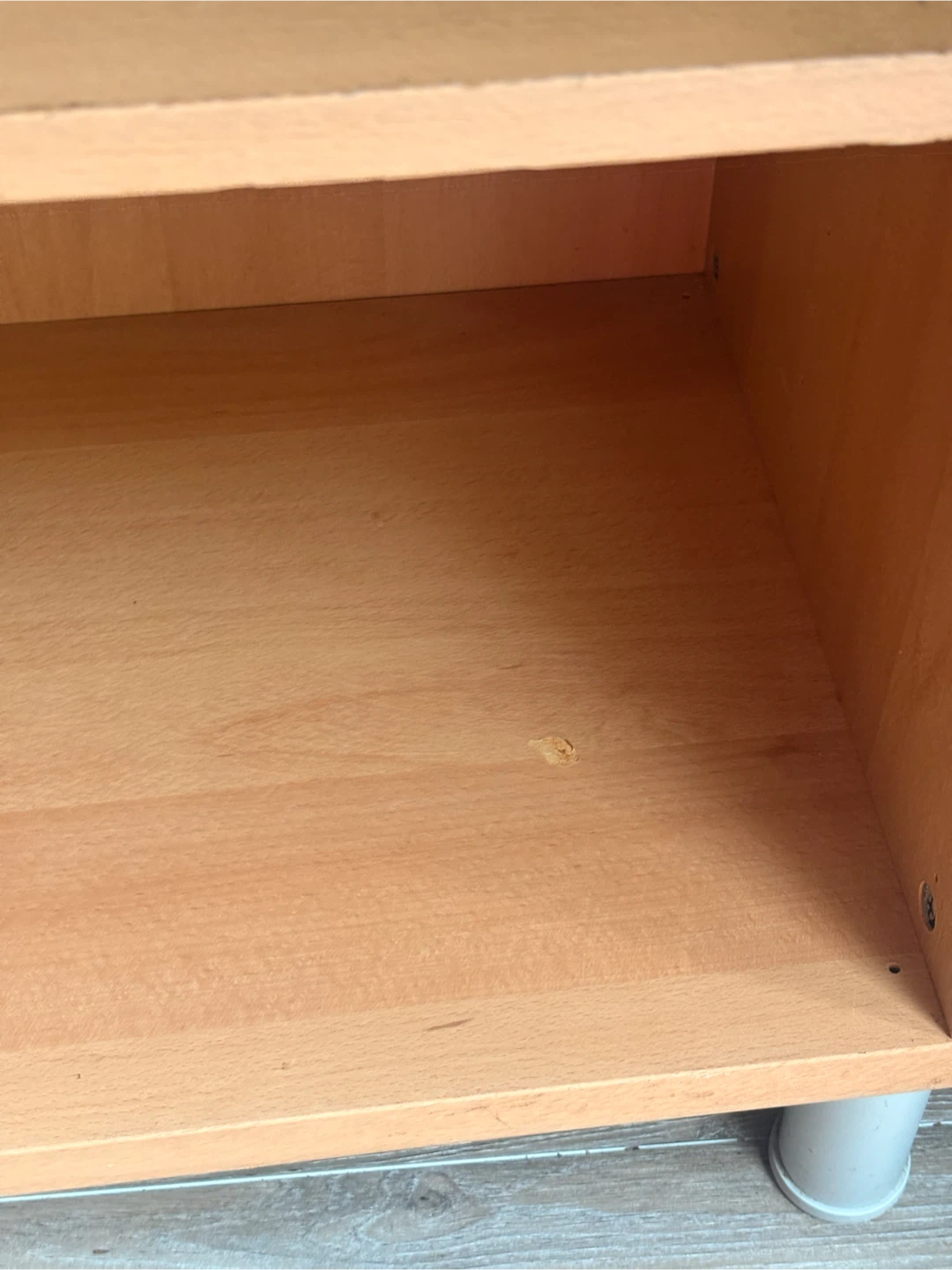 Light wood shelving unit with two shelves - photo 5